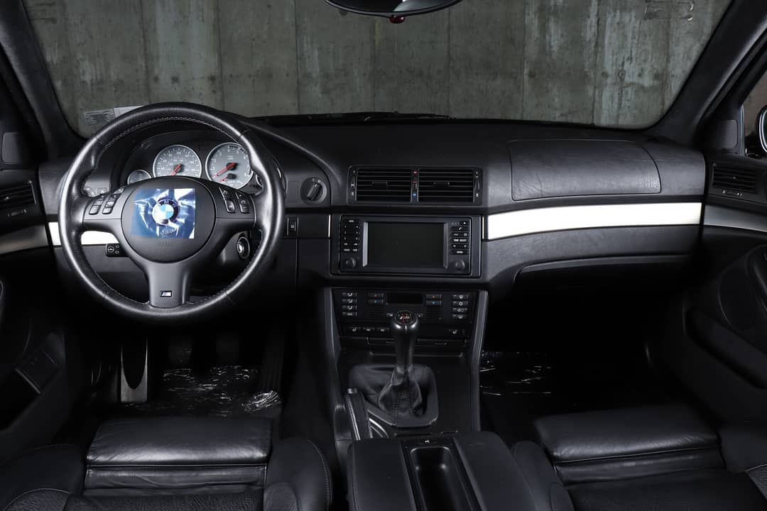 2002 BMW M5 — photo 11