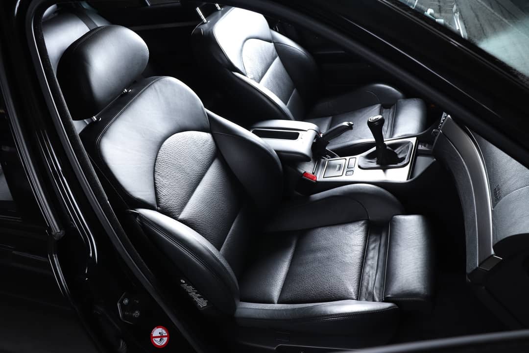 2002 BMW M5 — photo 18