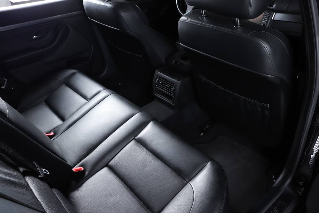2002 BMW M5 — photo 19