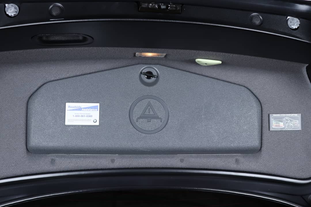 2002 BMW M5 — photo 22