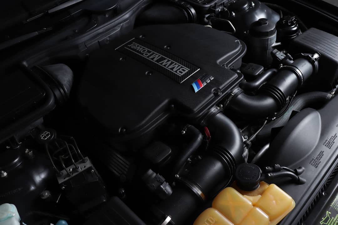 2002 BMW M5 — photo 24