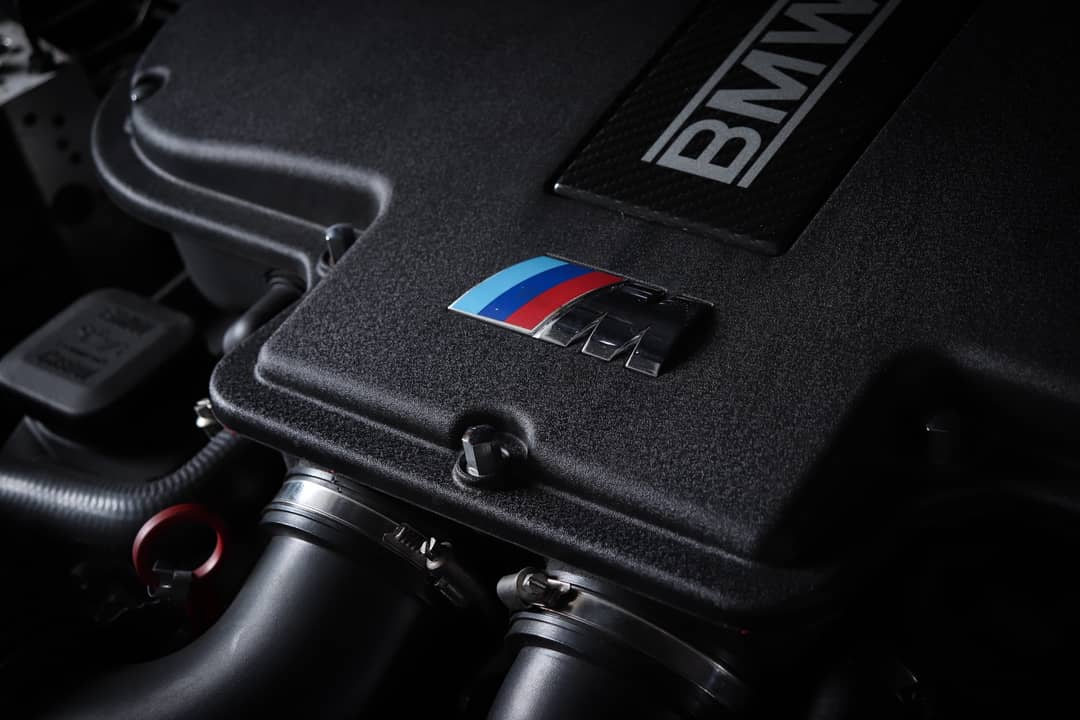 2002 BMW M5 — photo 27