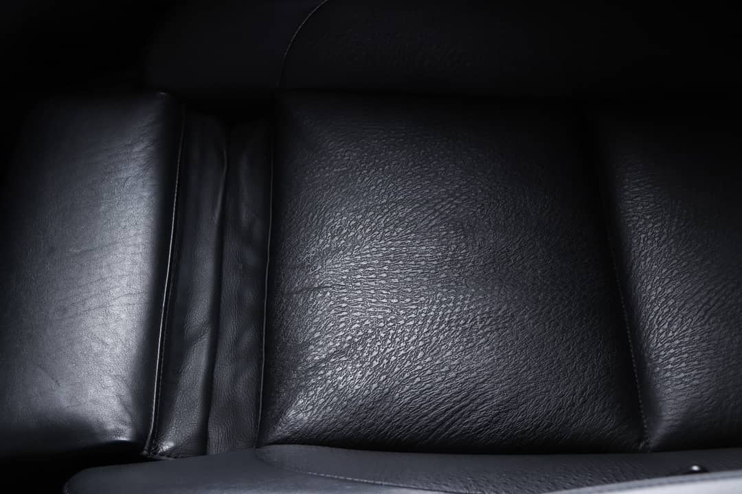2002 BMW M5 — photo 35