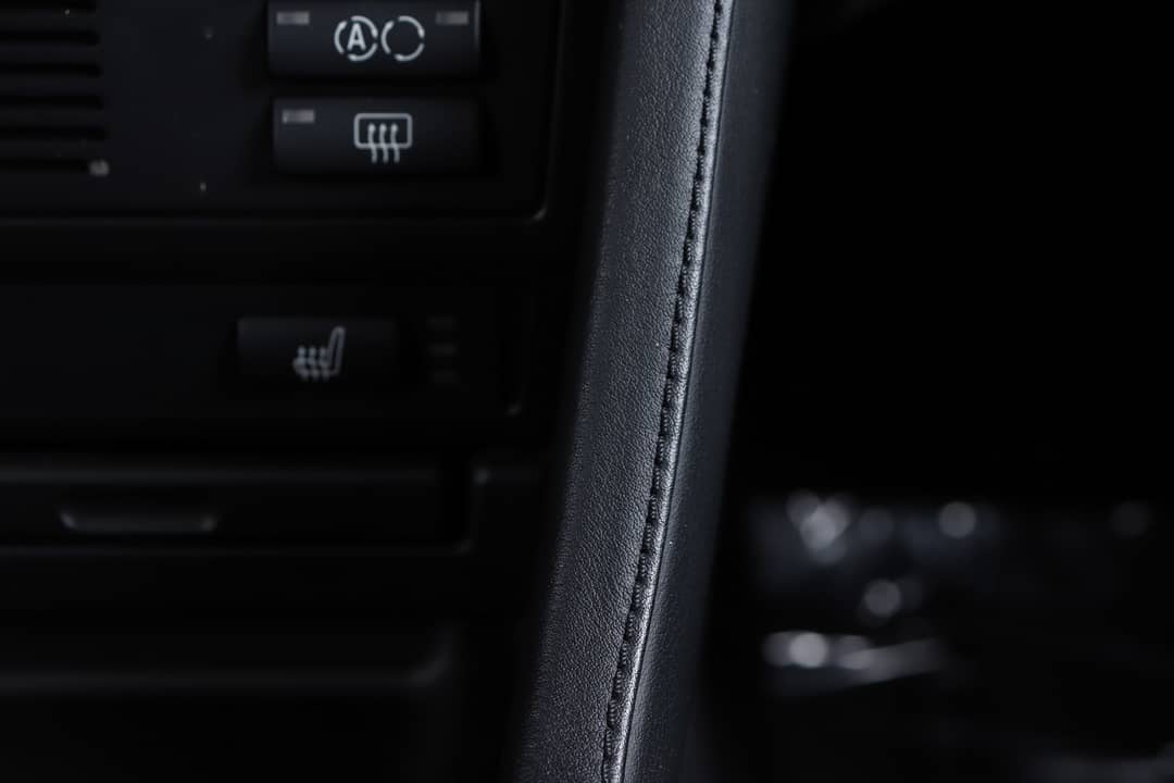 2002 BMW M5 — photo 37