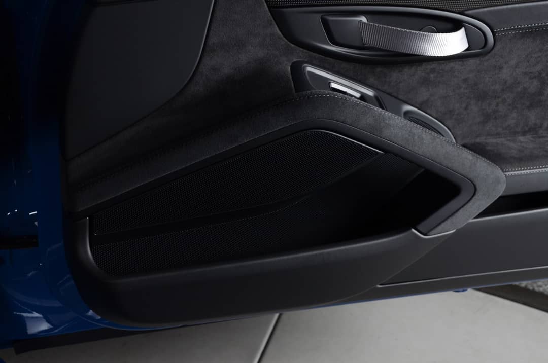 2016 Porsche 911 GT3 RS — photo 41