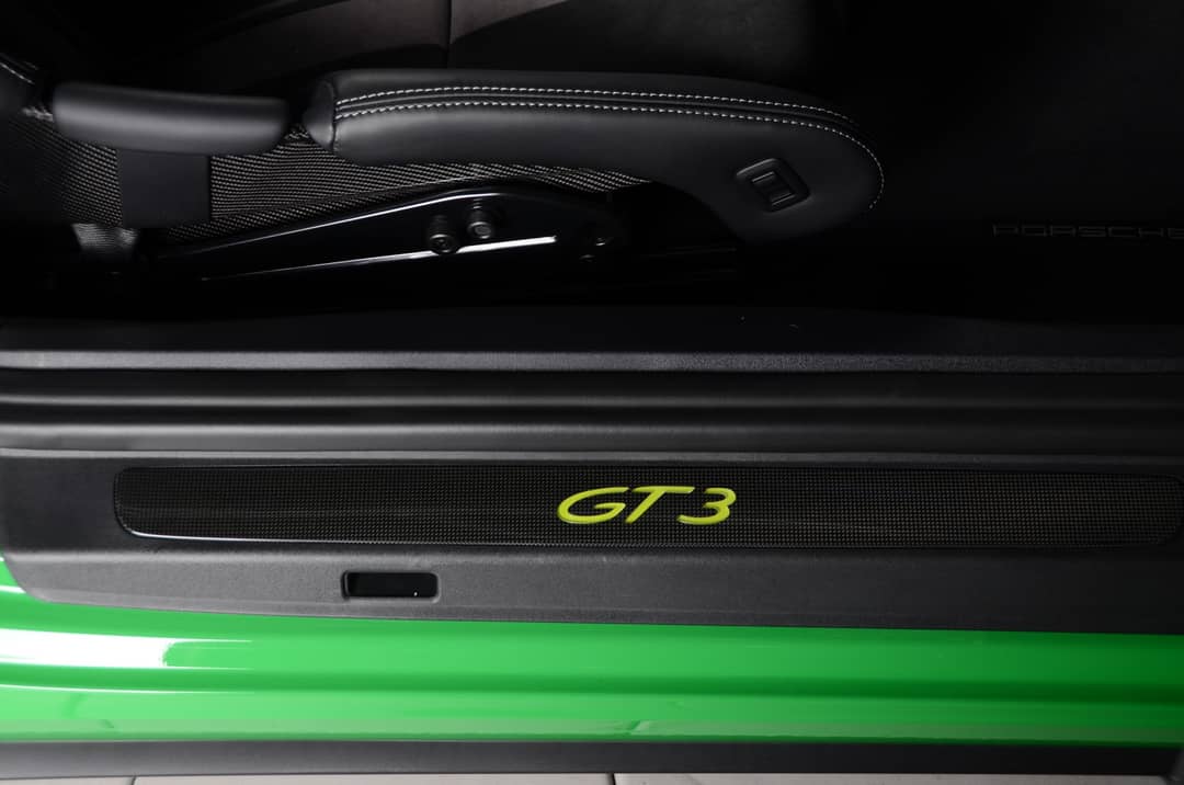 2018 Porsche 911 GT3 — photo 43