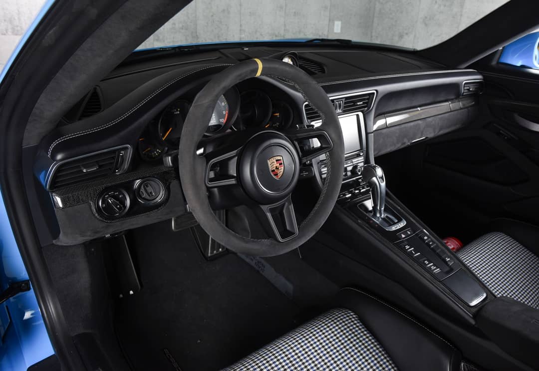 2016 Porsche 911 GT3 RS — photo 26