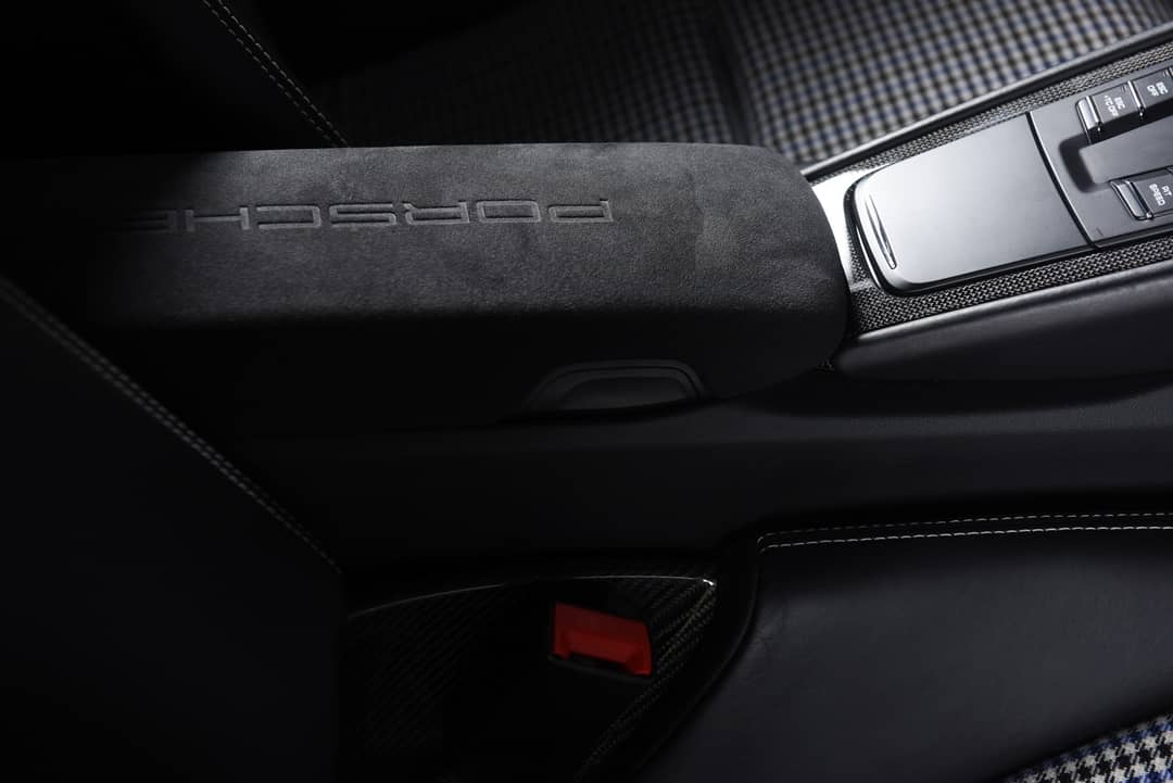 2016 Porsche 911 GT3 RS — photo 43