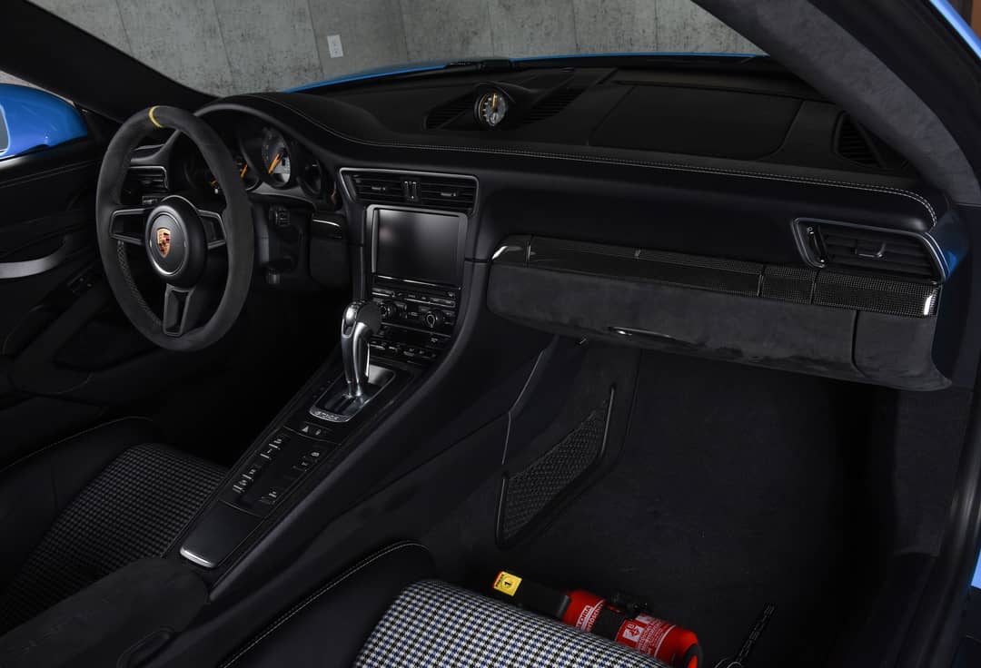 2016 Porsche 911 GT3 RS — photo 45