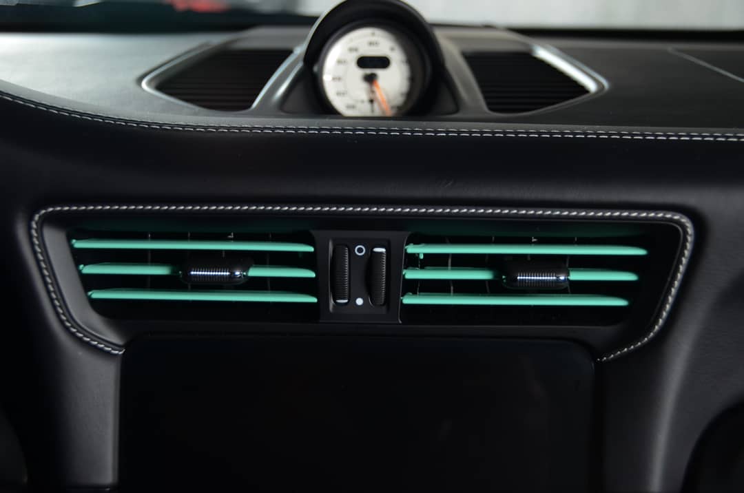 2018 Porsche 911 GT3 — photo 32