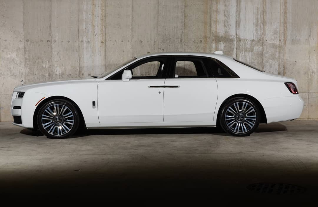 2022 Rolls-Royce Ghost — photo 11