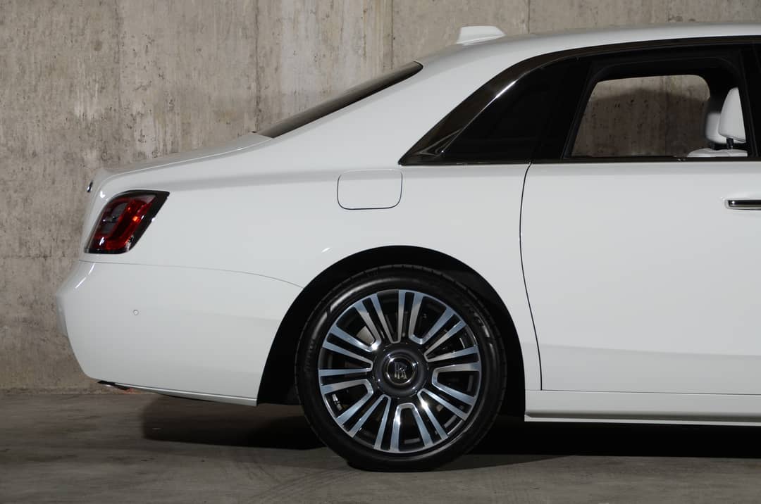 2022 Rolls-Royce Ghost — photo 17