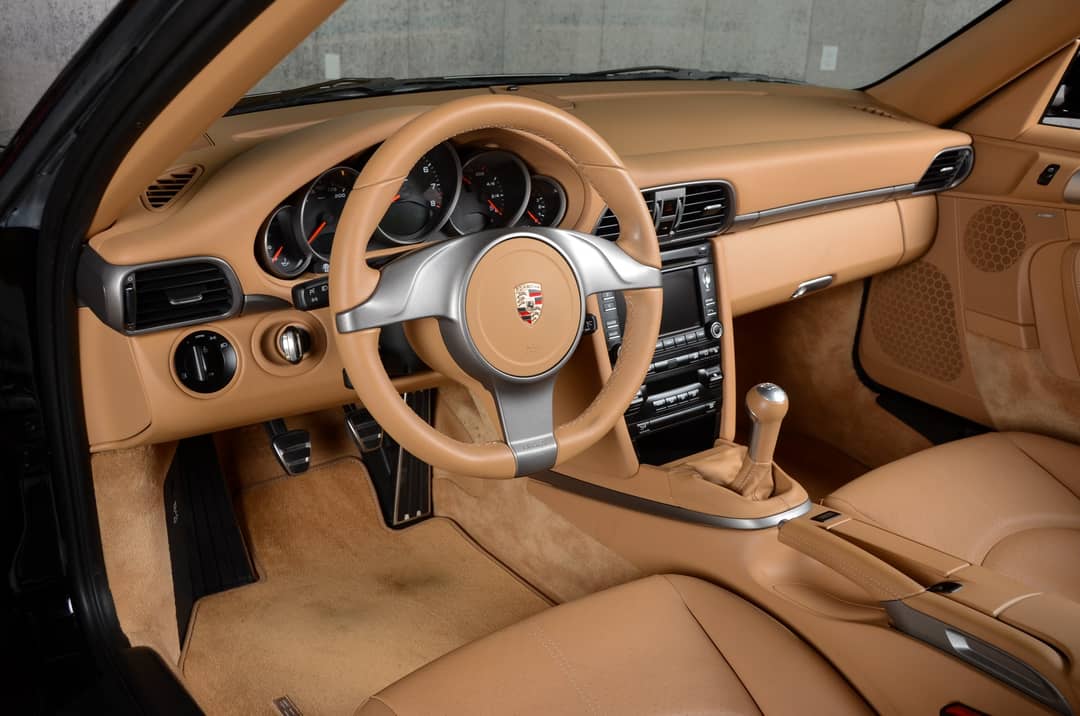 2010 Porsche 911 Carrera — photo 16