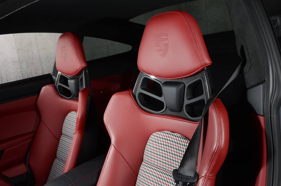 2022 Porsche 911 GT3 — photo 40