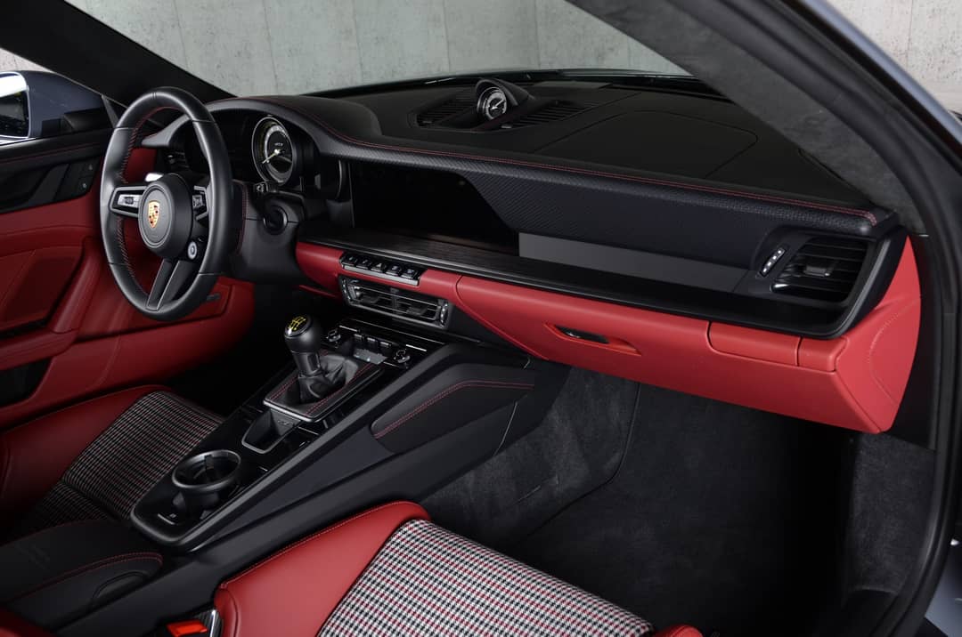 2022 Porsche 911 GT3 — photo 57