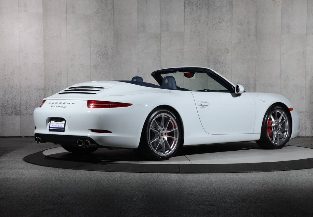 2013 Porsche 911 Carrera S — photo 17