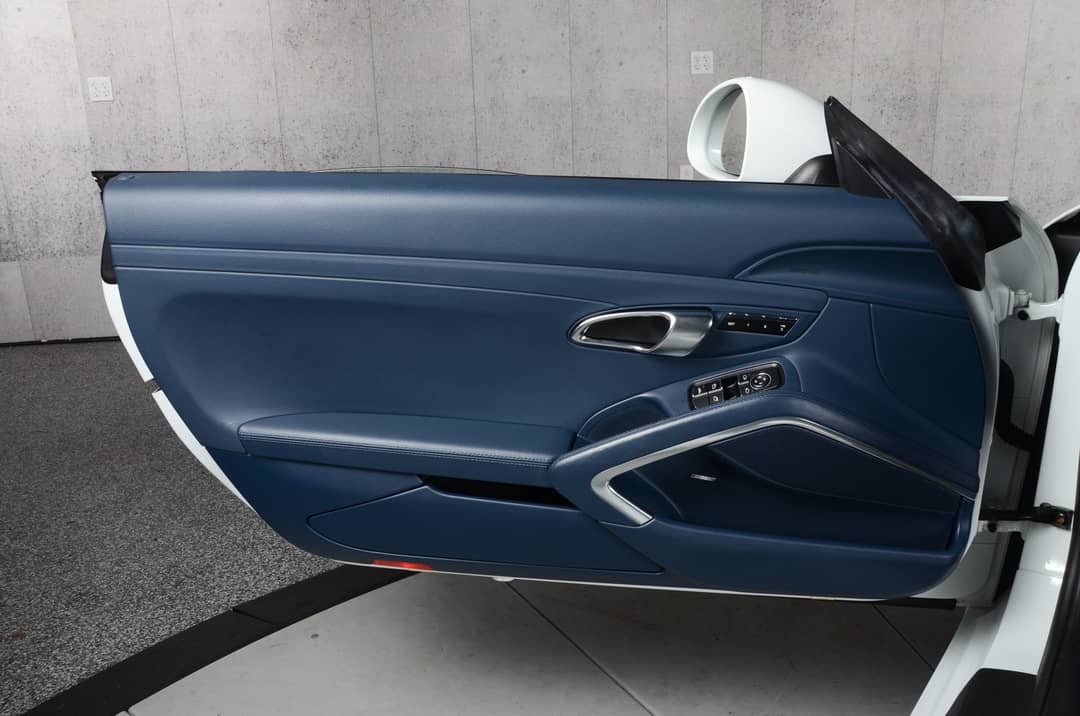 2013 Porsche 911 Carrera S — photo 21