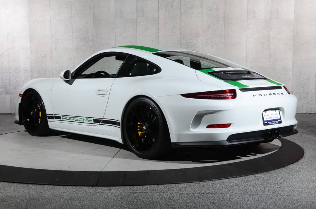 2016 Porsche 911 R — photo 21