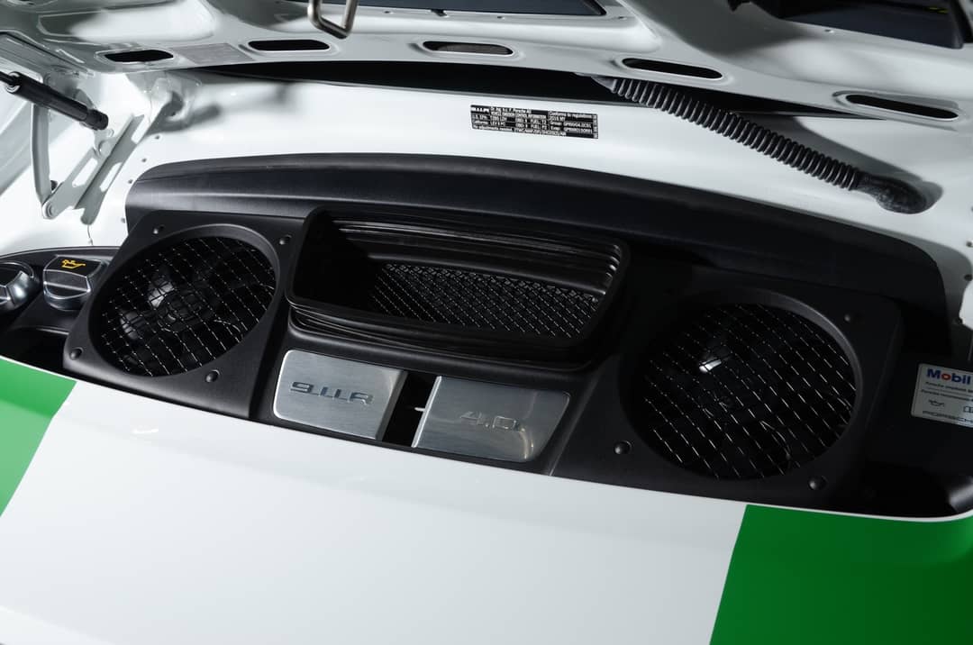 2016 Porsche 911 R — photo 26
