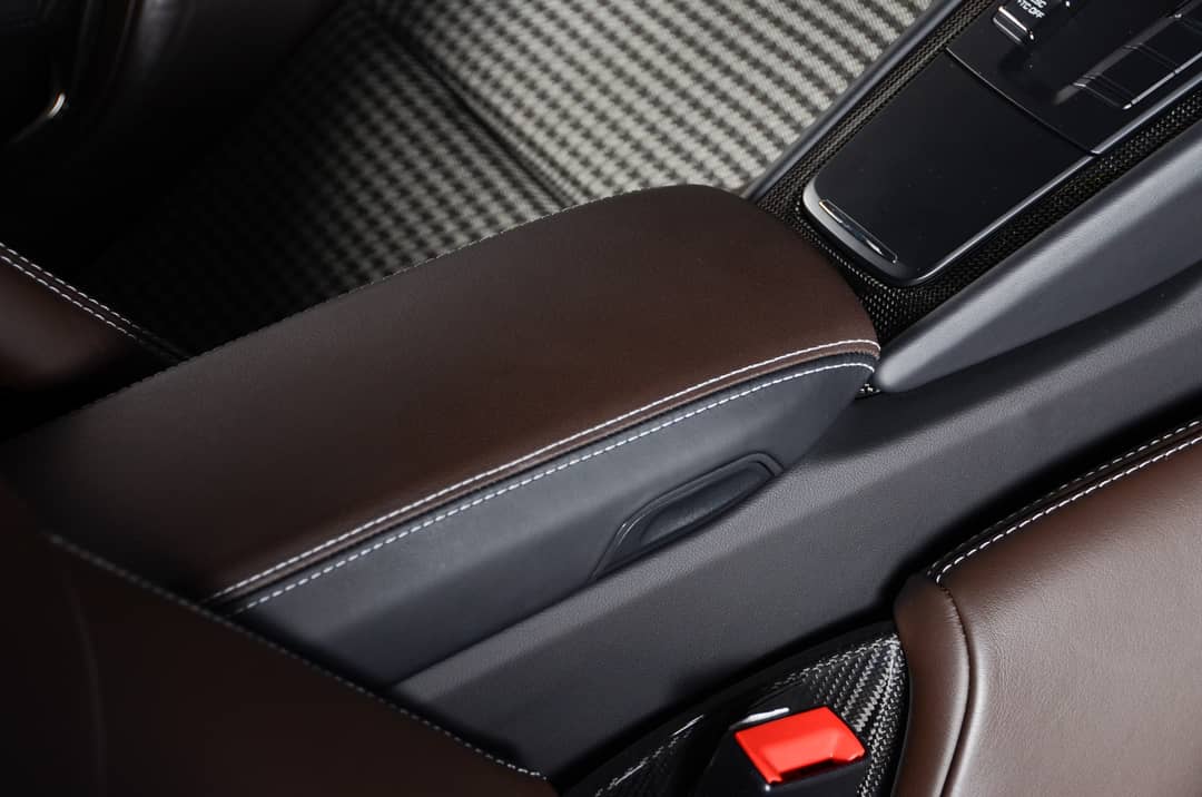 2016 Porsche 911 R — photo 35