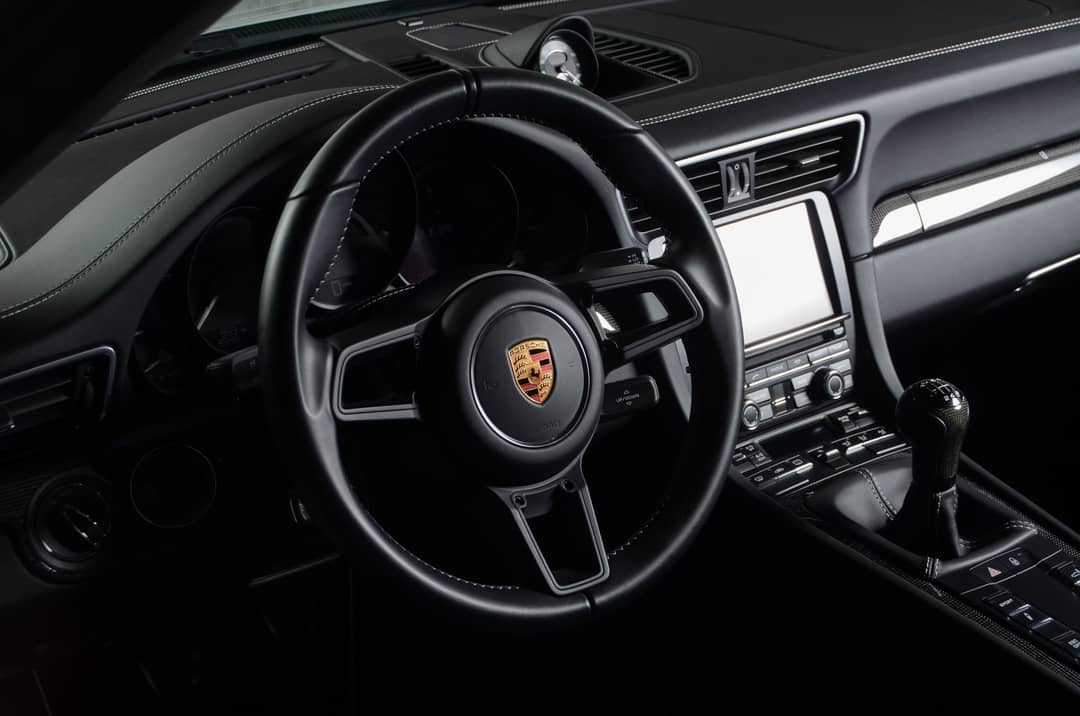 2016 Porsche 911 R — photo 44