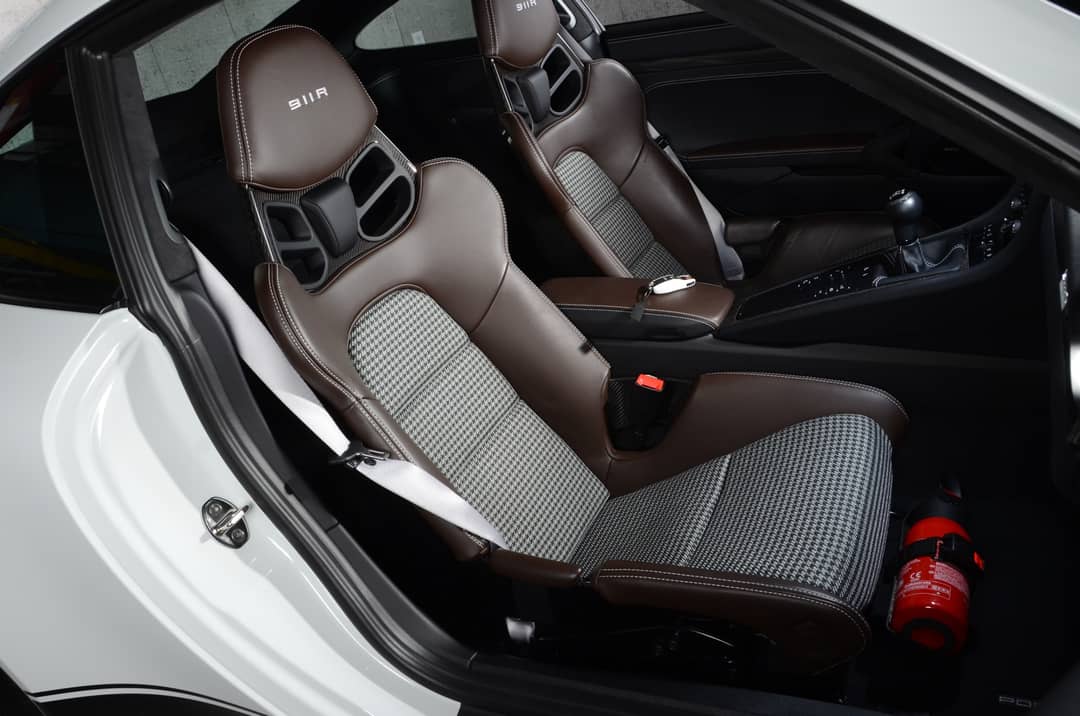 2016 Porsche 911 R — photo 55