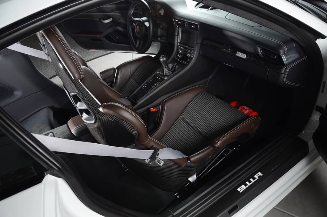 2016 Porsche 911 R — photo 58