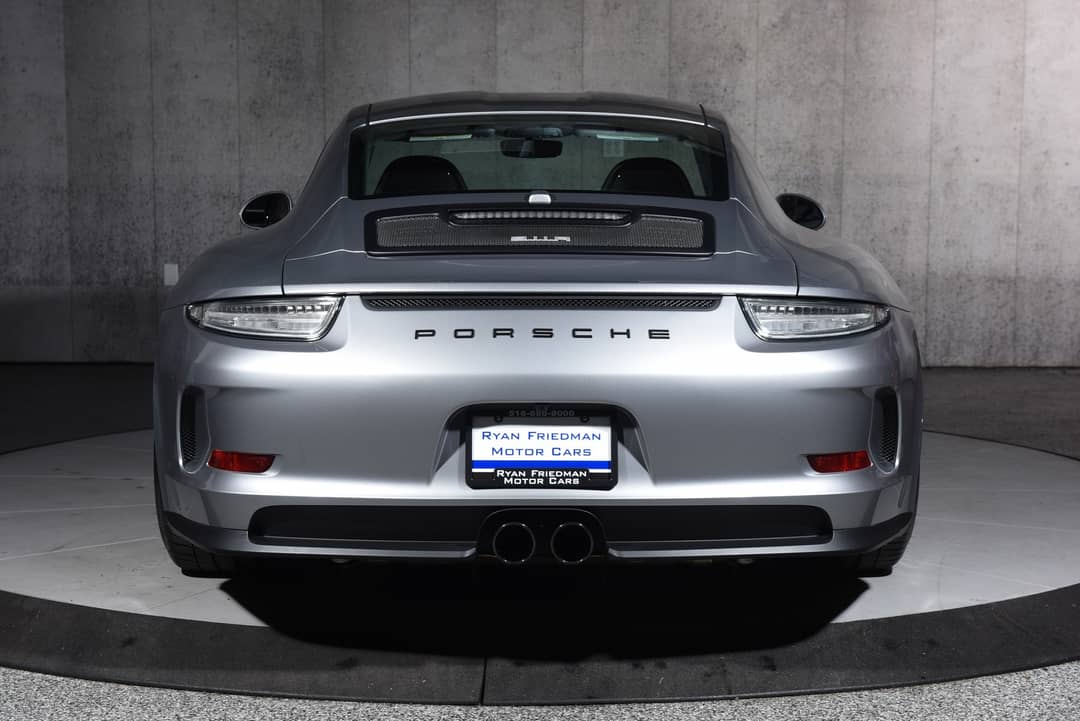 2016 Porsche 911 R — photo 11
