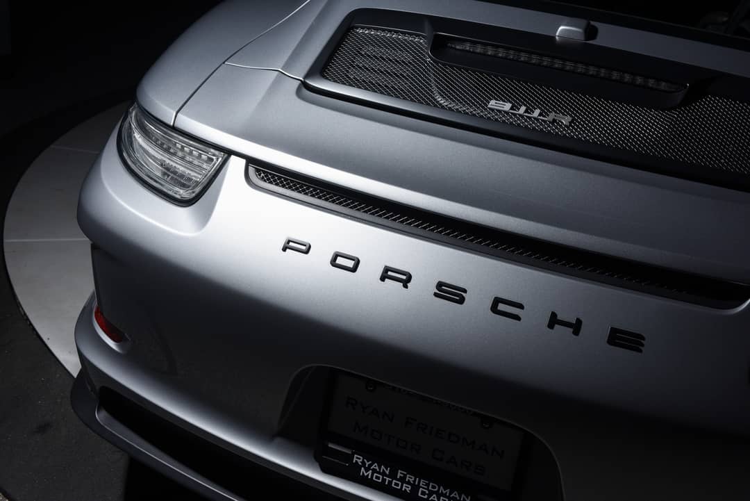 2016 Porsche 911 R — photo 13