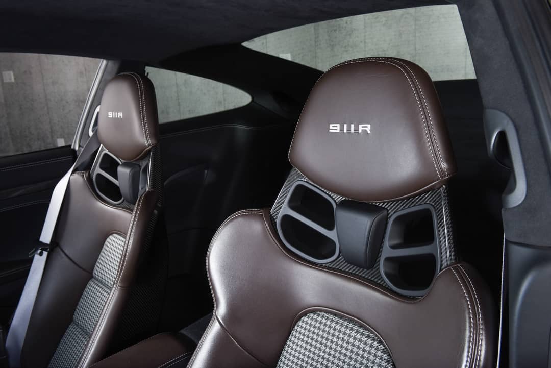 2016 Porsche 911 R — photo 25
