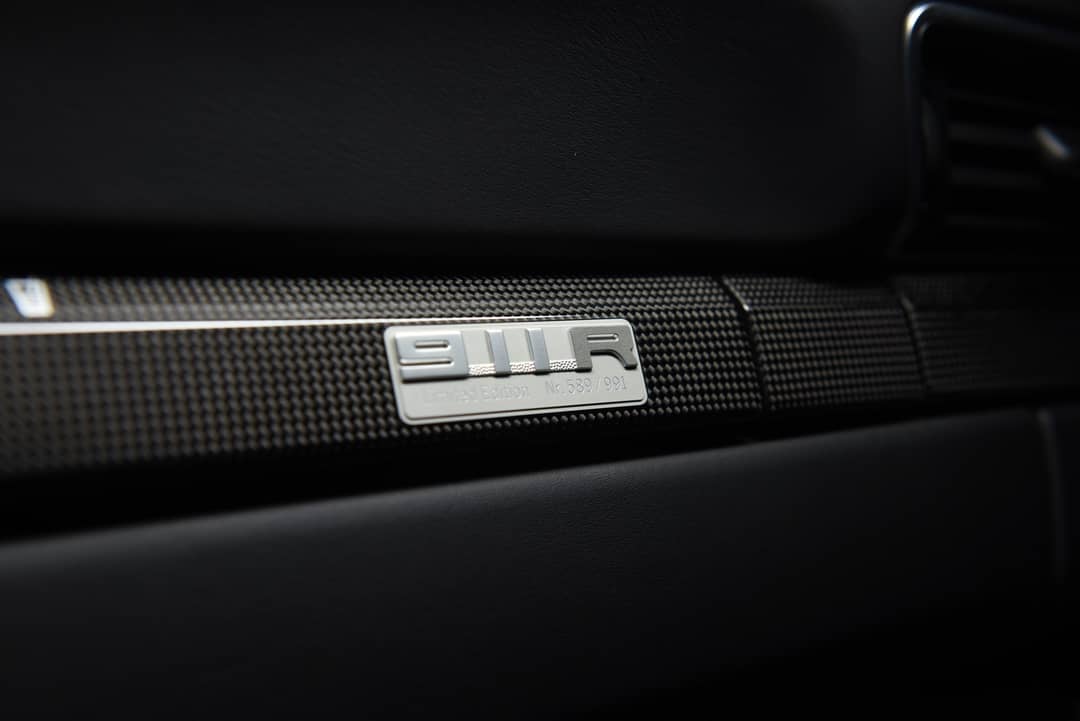2016 Porsche 911 R — photo 31
