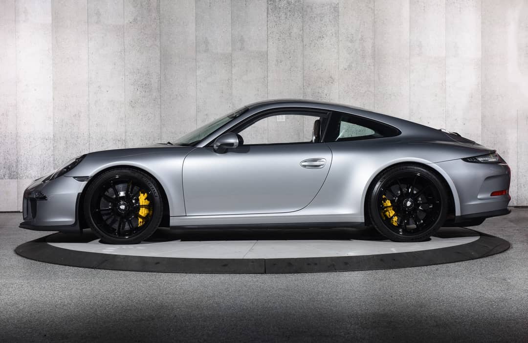 2016 Porsche 911 R — photo 8