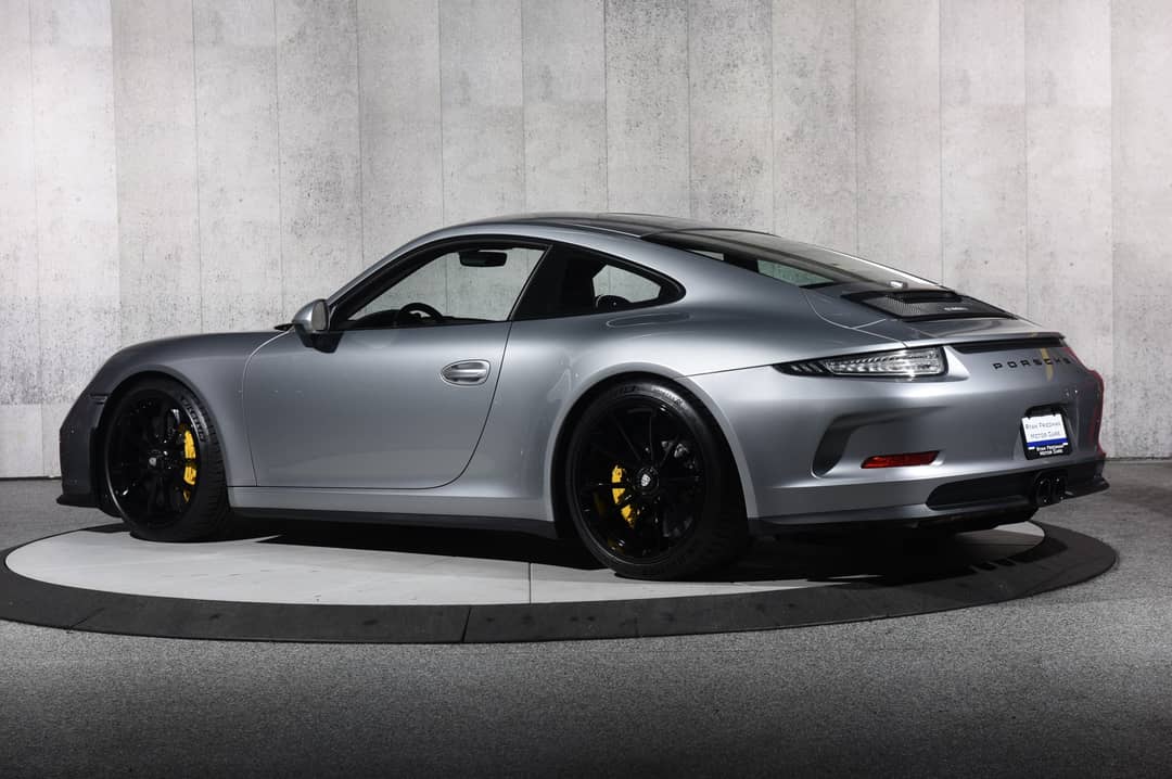 2016 Porsche 911 R — photo 9