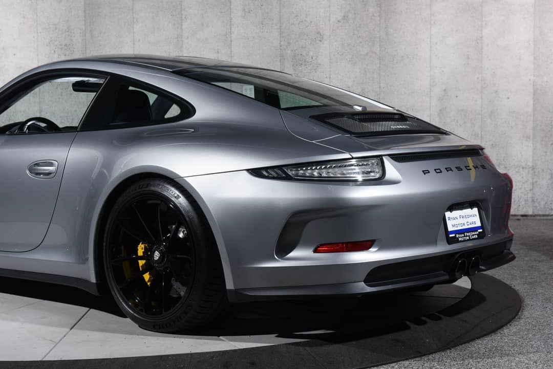 2016 Porsche 911 R — photo 10
