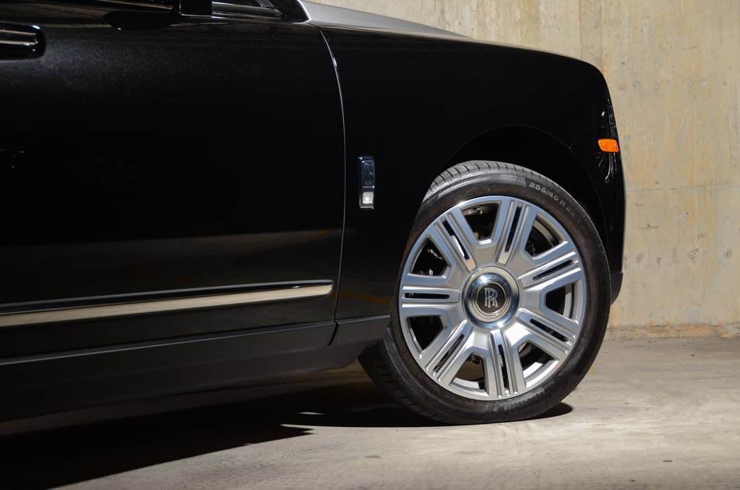 2022 Rolls-Royce Cullinan — photo 11