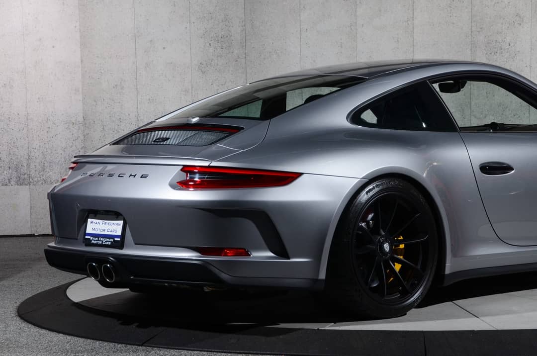 2018 Porsche 911 GT3 — photo 17