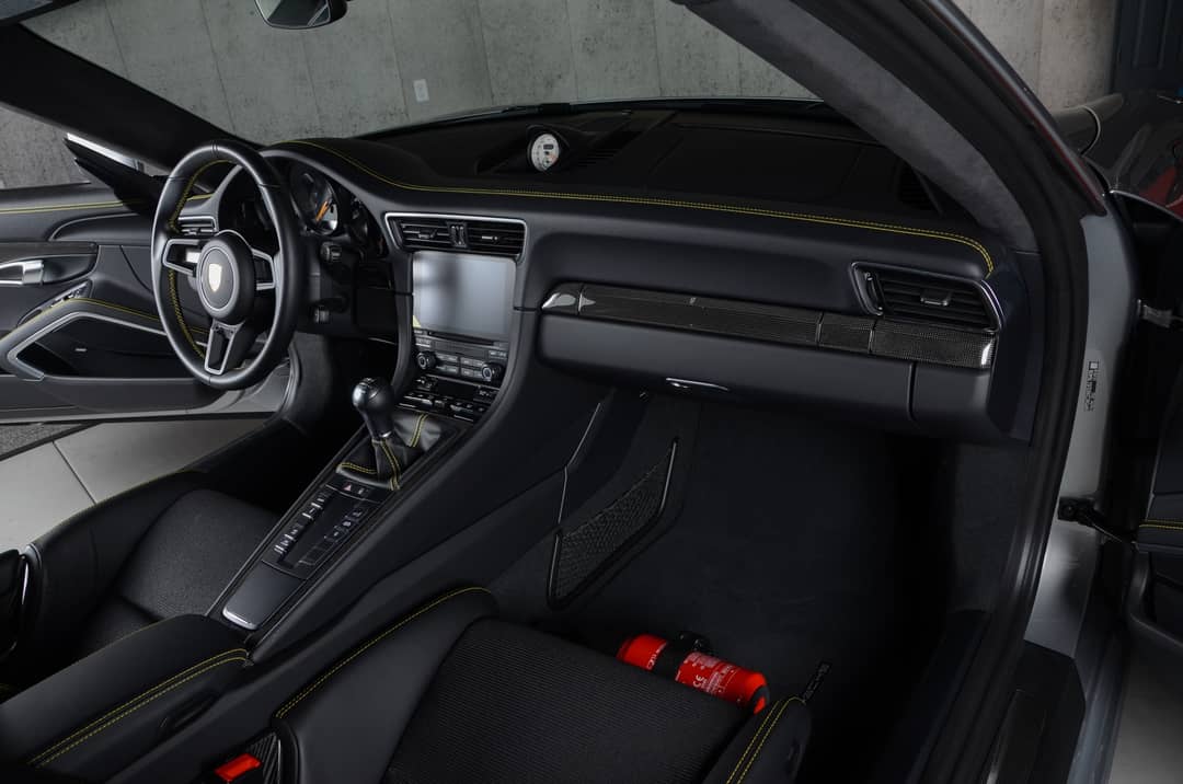 2018 Porsche 911 GT3 — photo 39