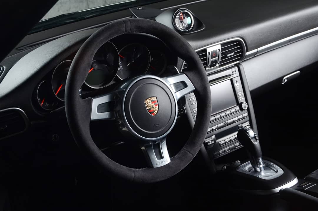 2012 Porsche 911 Carrera 4 GTS — photo 22