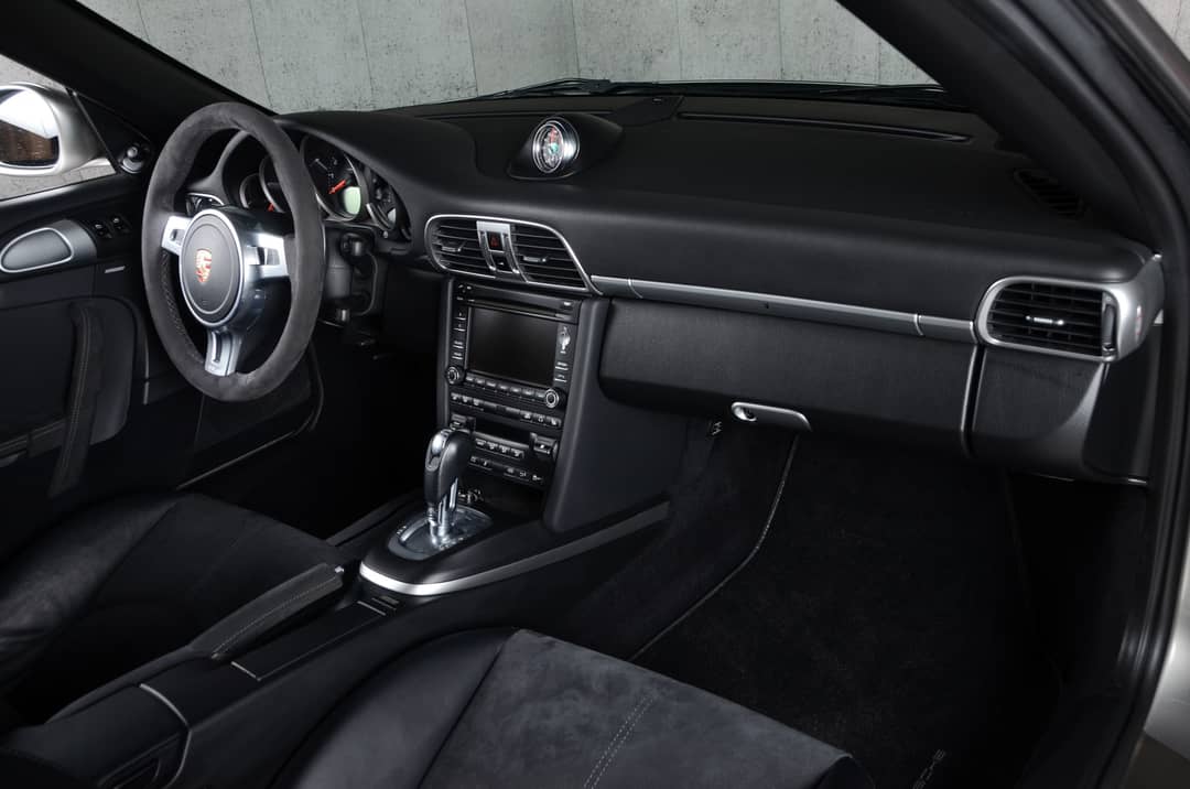 2012 Porsche 911 Carrera 4 GTS — photo 35