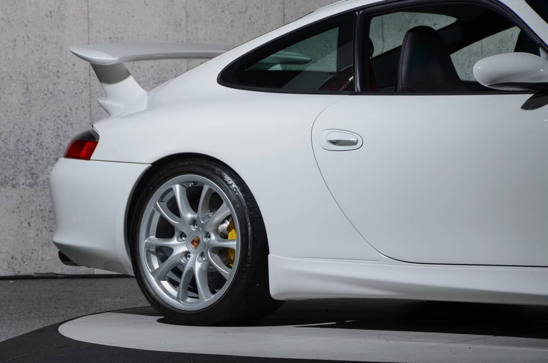 2004 Porsche 911 GT3 — photo 12