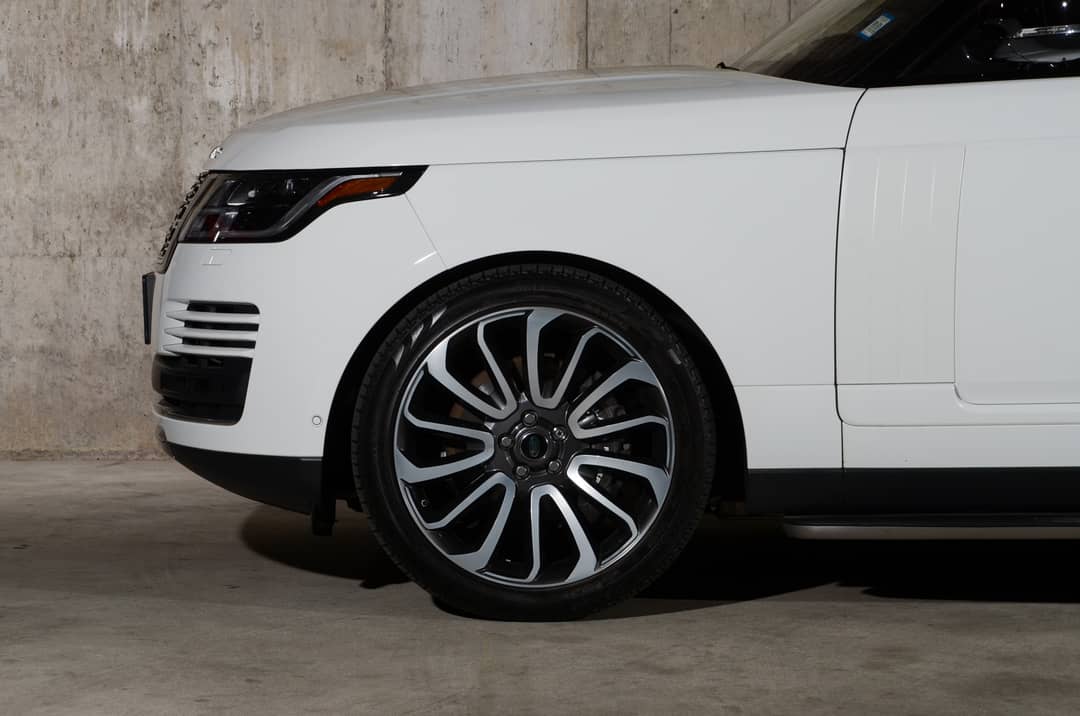 2020 Land Rover Range Rover P525 HSE — photo 2