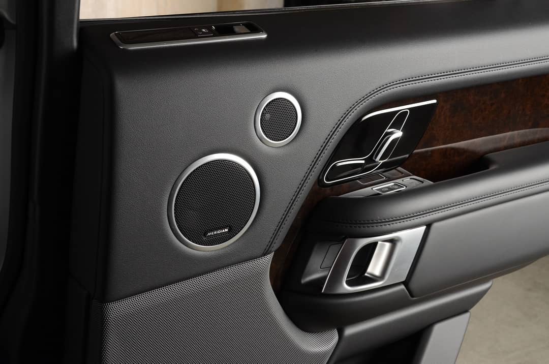 2020 Land Rover Range Rover P525 HSE — photo 31