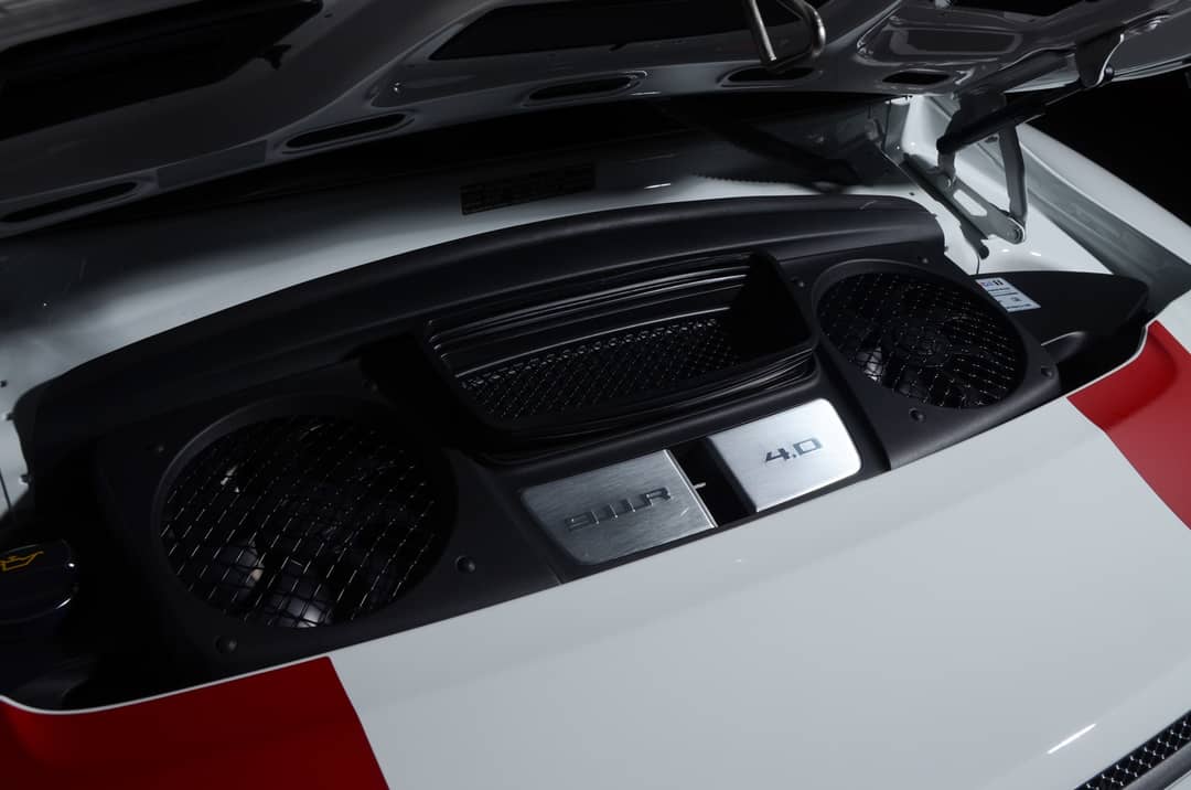 2016 Porsche 911 R — photo 16
