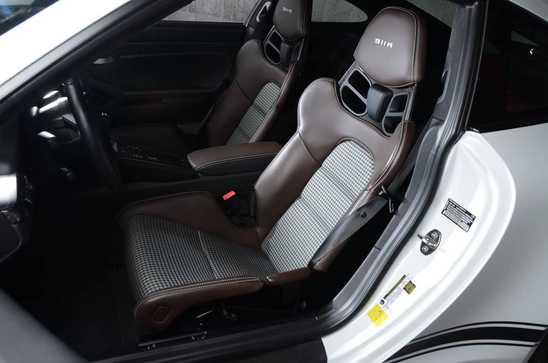 2016 Porsche 911 R — photo 33