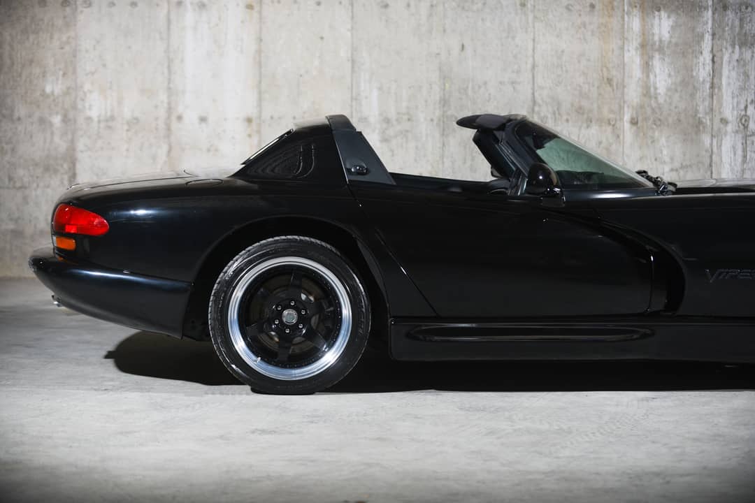 2000 Dodge Viper RT/10 — photo 12