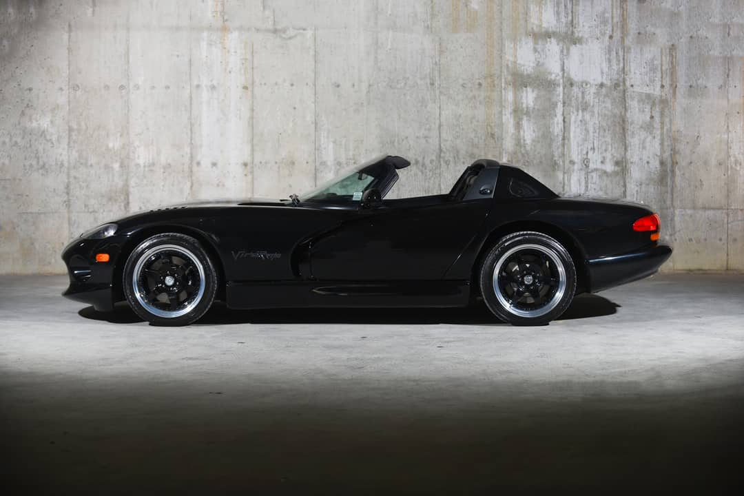 2000 Dodge Viper RT/10 — photo 16