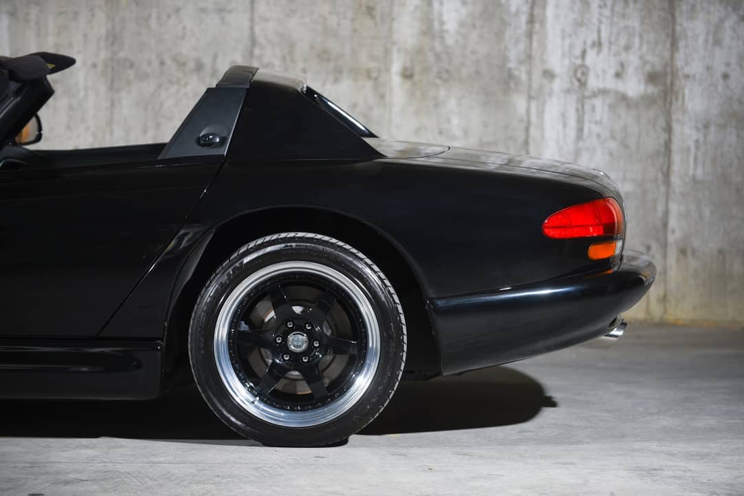 2000 Dodge Viper RT/10 — photo 17