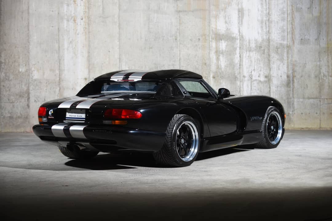 2000 Dodge Viper RT/10 — photo 10