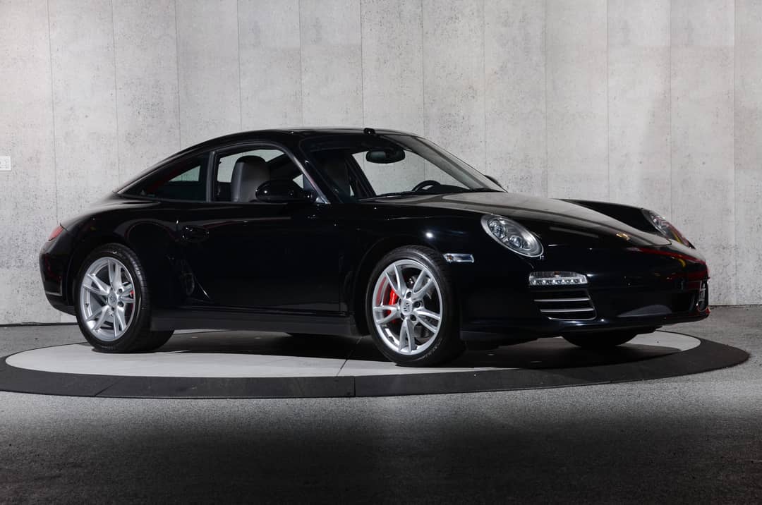 2012 Porsche 911 Targa 4 — photo 2