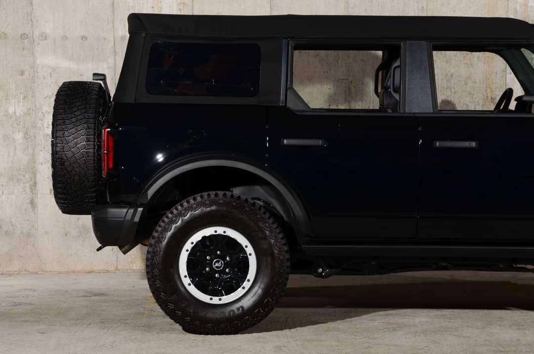 2023 Ford Bronco Badlands Advanced — photo 2